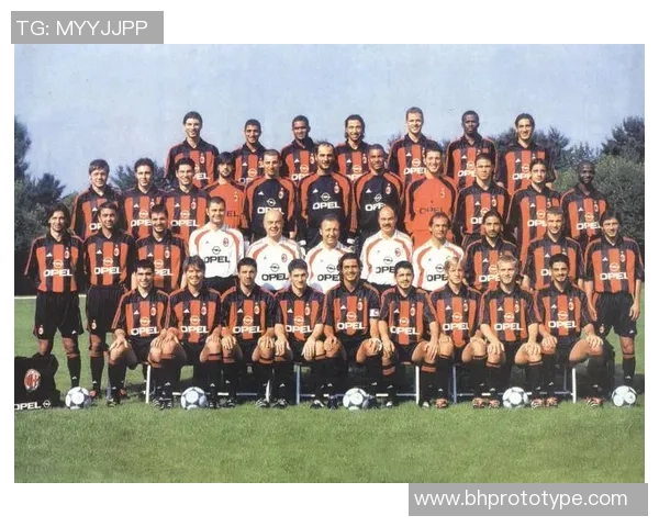 世界杯历史冷门AC米兰逆转多特蒙德乌龙球瞬间点燃全场激情