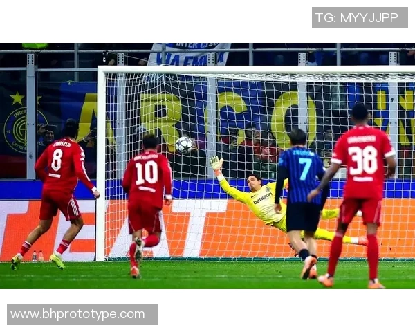 德甲精彩对决切尔西险胜国米神奇扑救引发争议判罚热议 德甲精彩对决切尔西险胜国米神奇扑救引发争议判罚热议