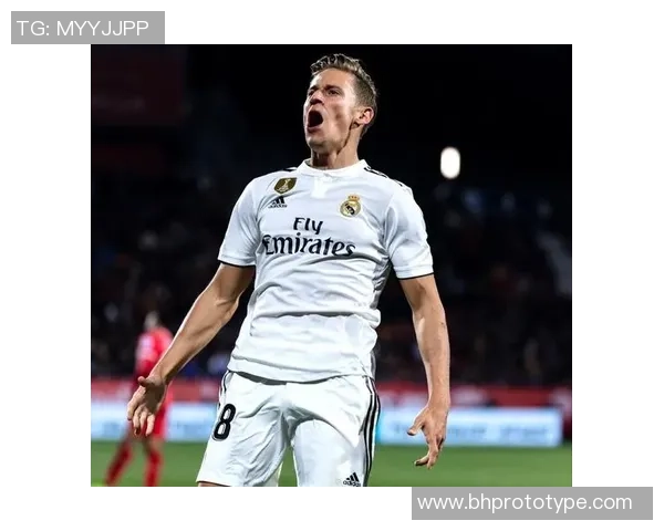 世界杯焦点战利物浦与拜仁激战成平补时进球引发全场狂欢