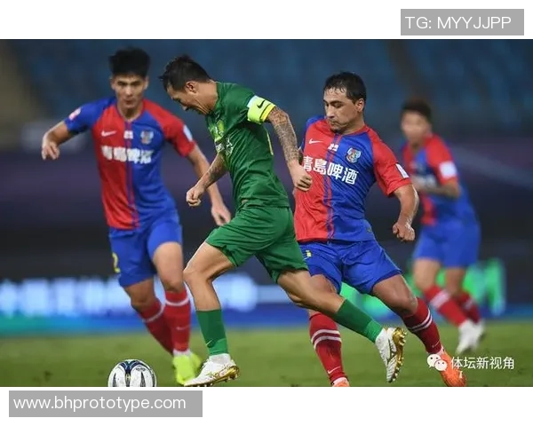 意甲激战巴黎圣日耳曼与莱比锡战成平局争议判罚引发全场热议