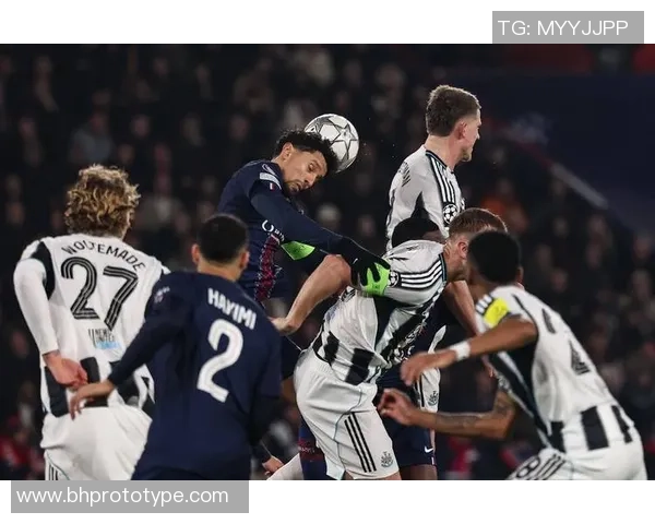 欧联杯激战巴黎圣日耳曼与曼城1比1平红牌争议引发全场热议