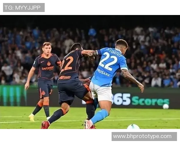 巴萨狂胜国米四球乌龙球引发全场争议与热议 巴萨狂胜国米四球乌龙球引发全场争议与热议