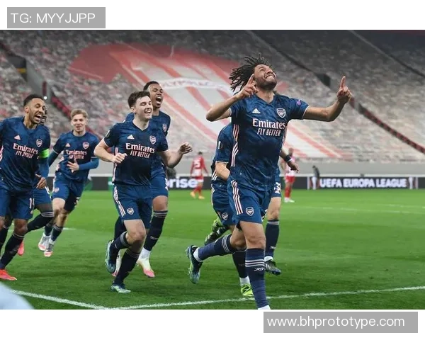 德甲激战：里昂大胜曼城6比2全场沸腾瞬间回顾