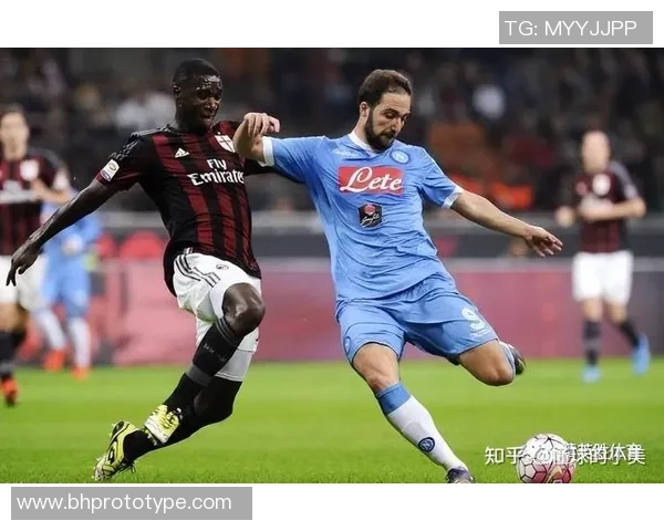 德甲精彩对决那不勒斯3-0战胜AC米兰全场数据解析引发热议 德甲精彩对决那不勒斯3-0战胜AC米兰全场数据解析引发热议