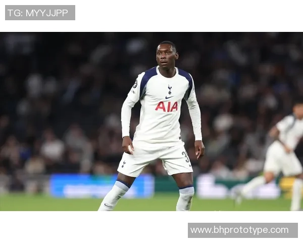 欧联杯热刺逆转切尔西4-3精彩瞬间全场沸腾数据分析揭示比赛精彩之处 欧联杯热刺逆转切尔西4-3精彩瞬间全场沸腾数据分析揭示比赛精彩之处